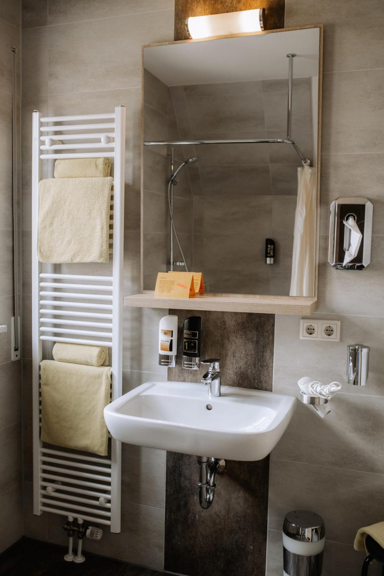 Landhotel Gary Wolframs-Eschenbach Habitación foto